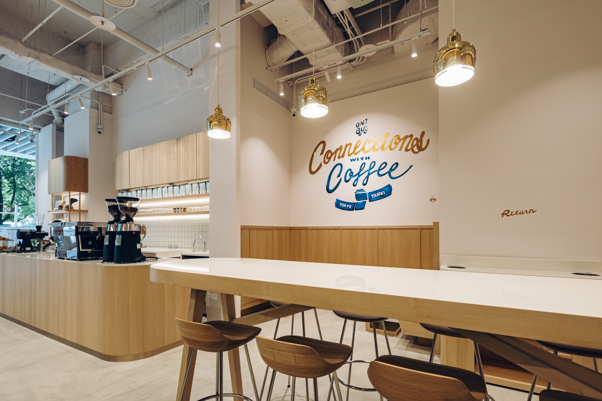 Onibus Coffee Taipei座位區