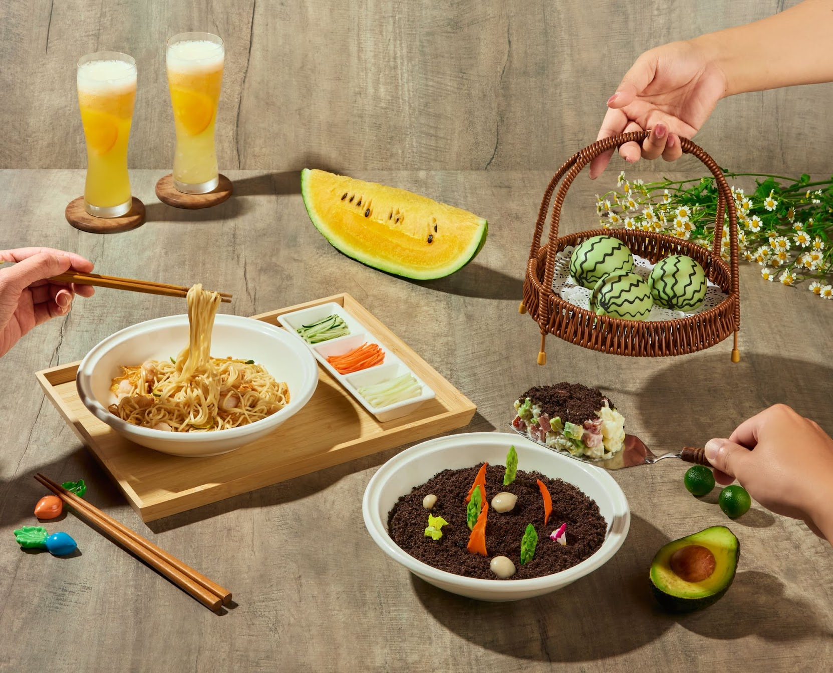 樂天皇朝「涼感美食」迎炎夏！夏河蝦仁手工麵、花現上海沙拉必吃大解析