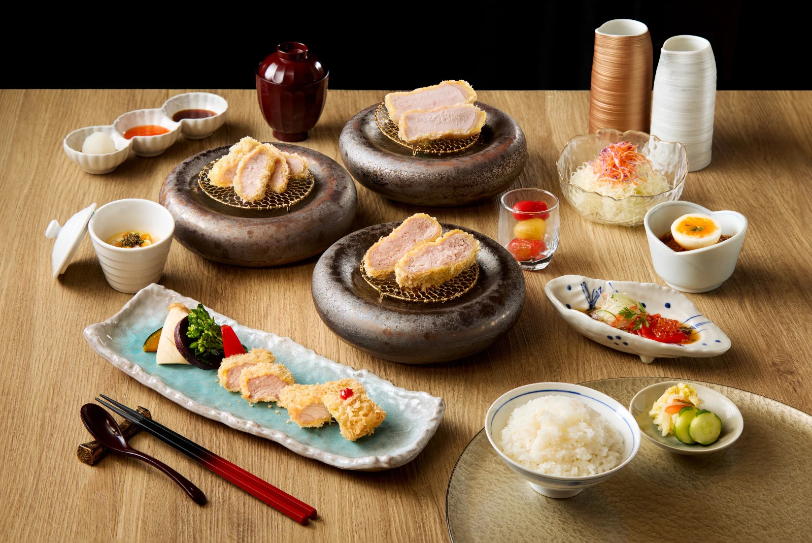 東京炸豬排名店「成蔵」登台！大安區首推板前炸豬排套餐980元起，低溫慢炸、千層豬排成亮點
